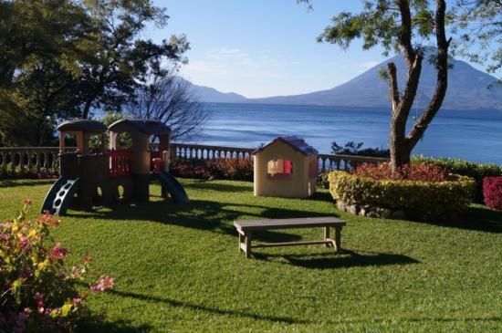 The Paradise Of Atitlan Suites - Free Breakfast Supplies ปานาคาเชล ภายนอก รูปภาพ