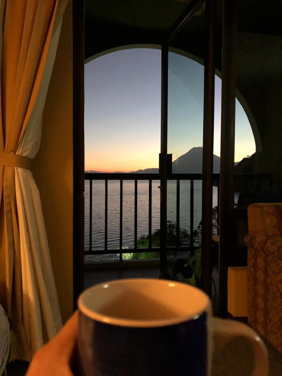 The Paradise Of Atitlan Suites - Free Breakfast Supplies ปานาคาเชล ภายนอก รูปภาพ